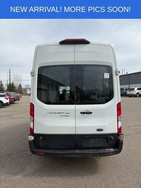 Used 2019 Ford Transit 250 148 High Roof RWD image 3