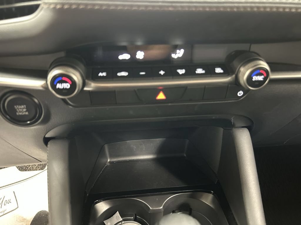 Used 2024 MAZDA MAZDA3 s FWD image 16