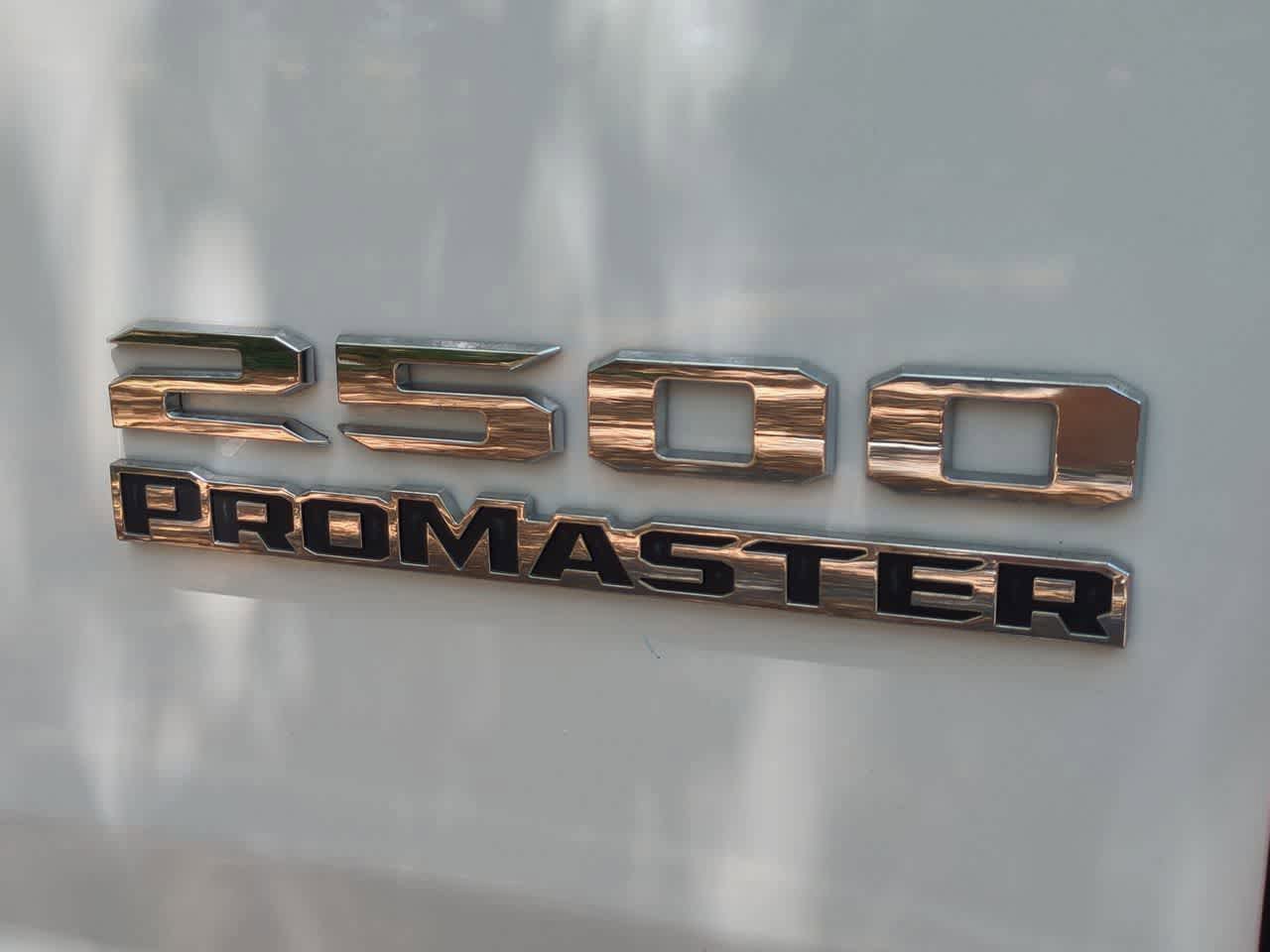 Used 2025 RAM ProMaster 2500 w/ Convenience Group FWD image 13