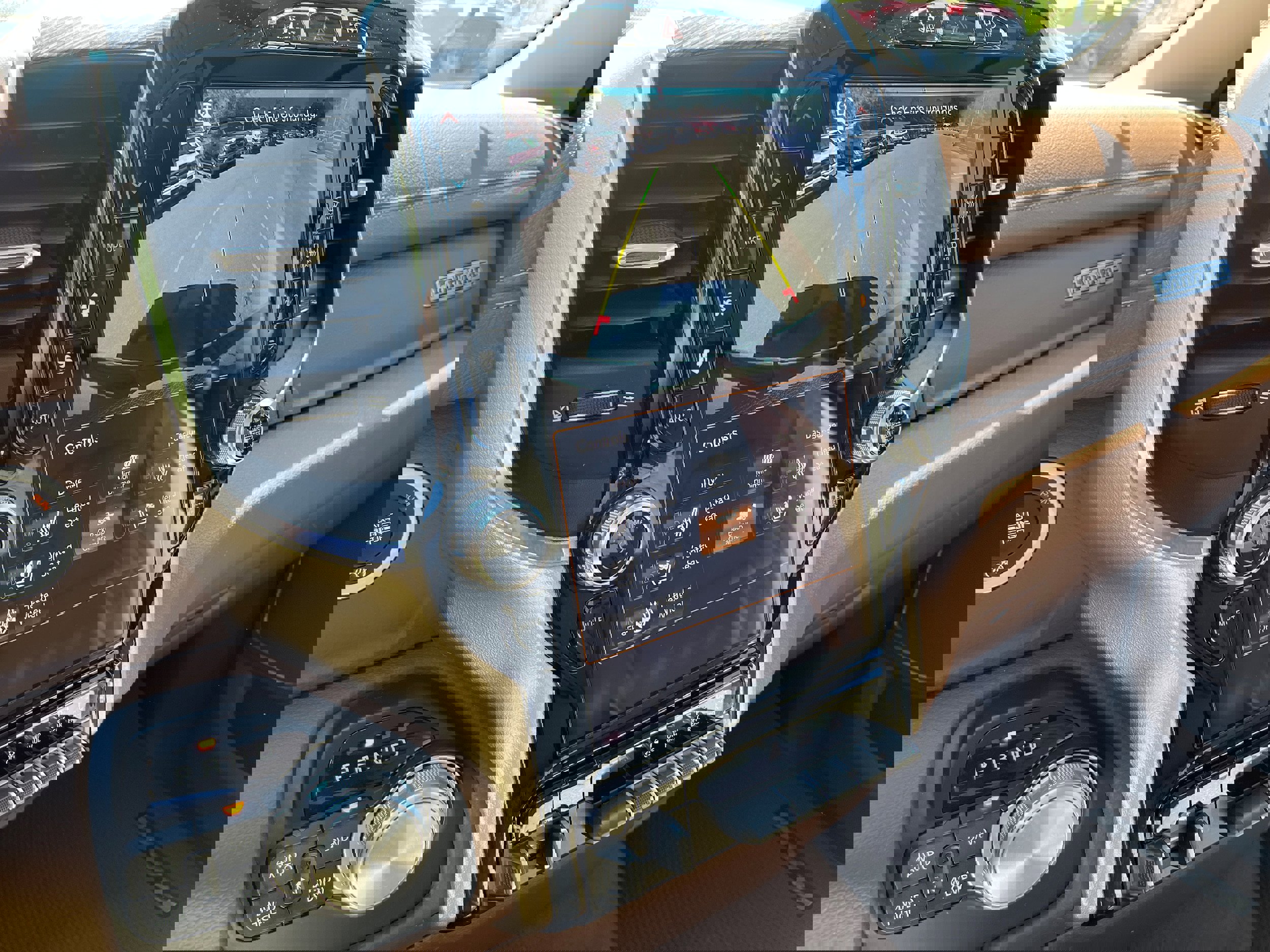 Used 2019 RAM 1500 Laramie AWD/4WD image 19