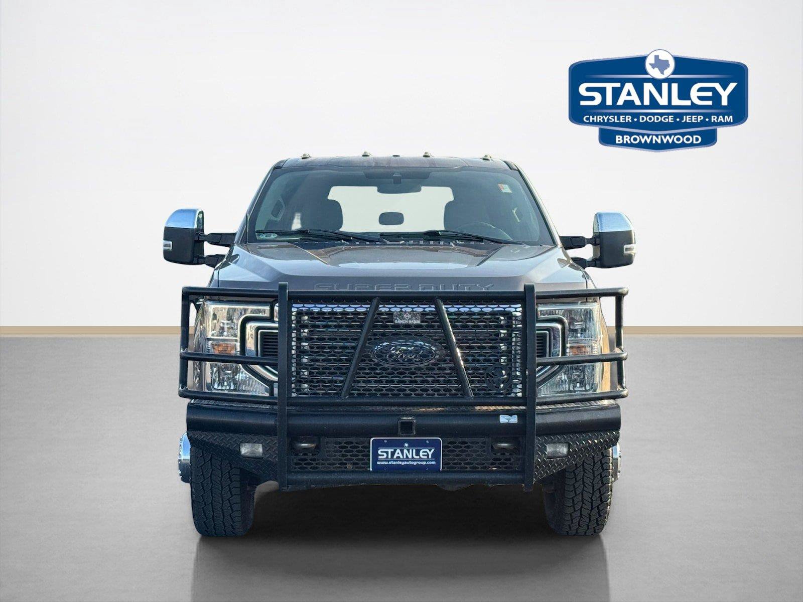 Used 2022 Ford F350 XLT w/ XLT Premium Package AWD/4WD image 2