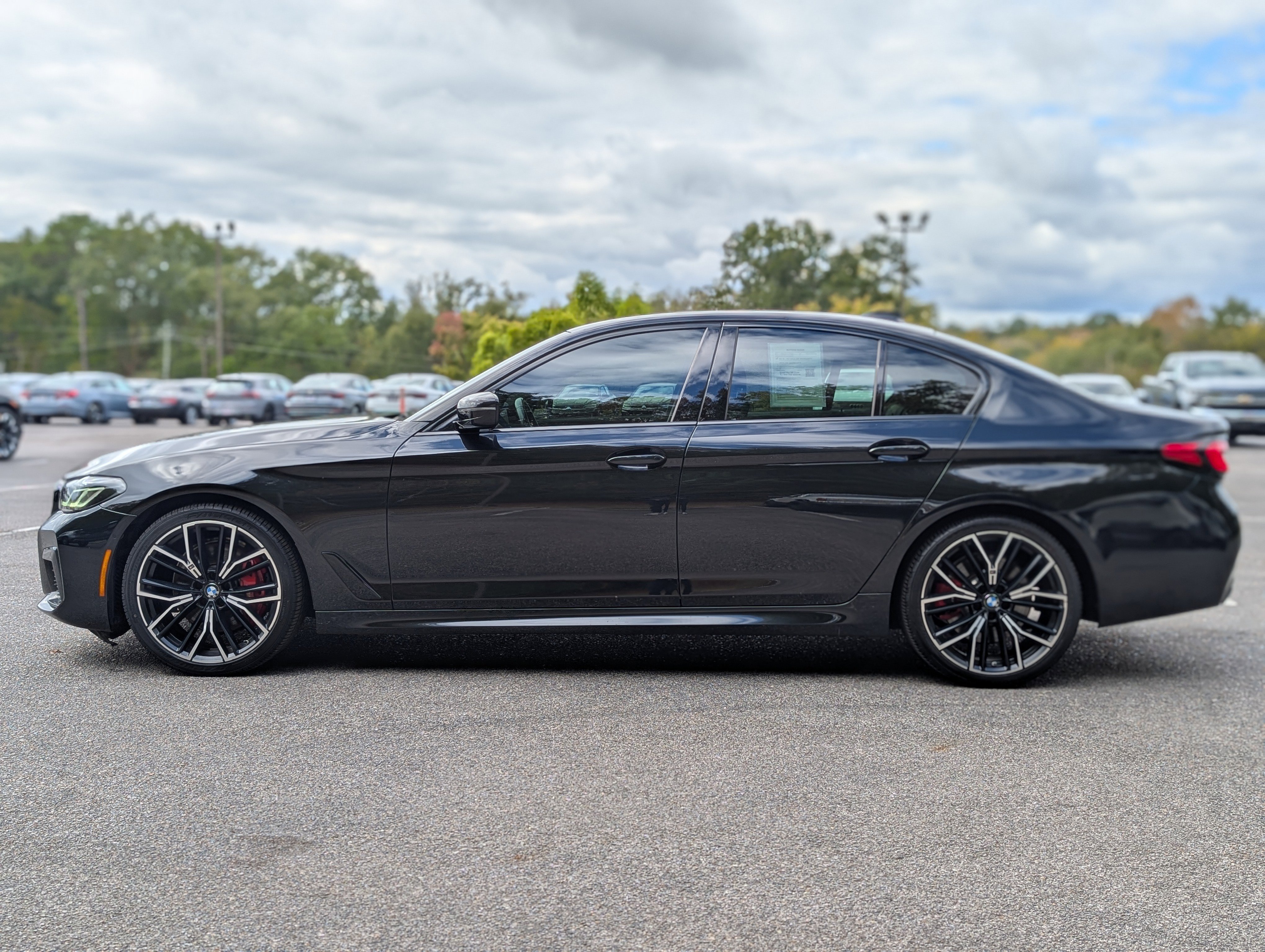 Used 2022 BMW 530i w/ M Sport Package image 7