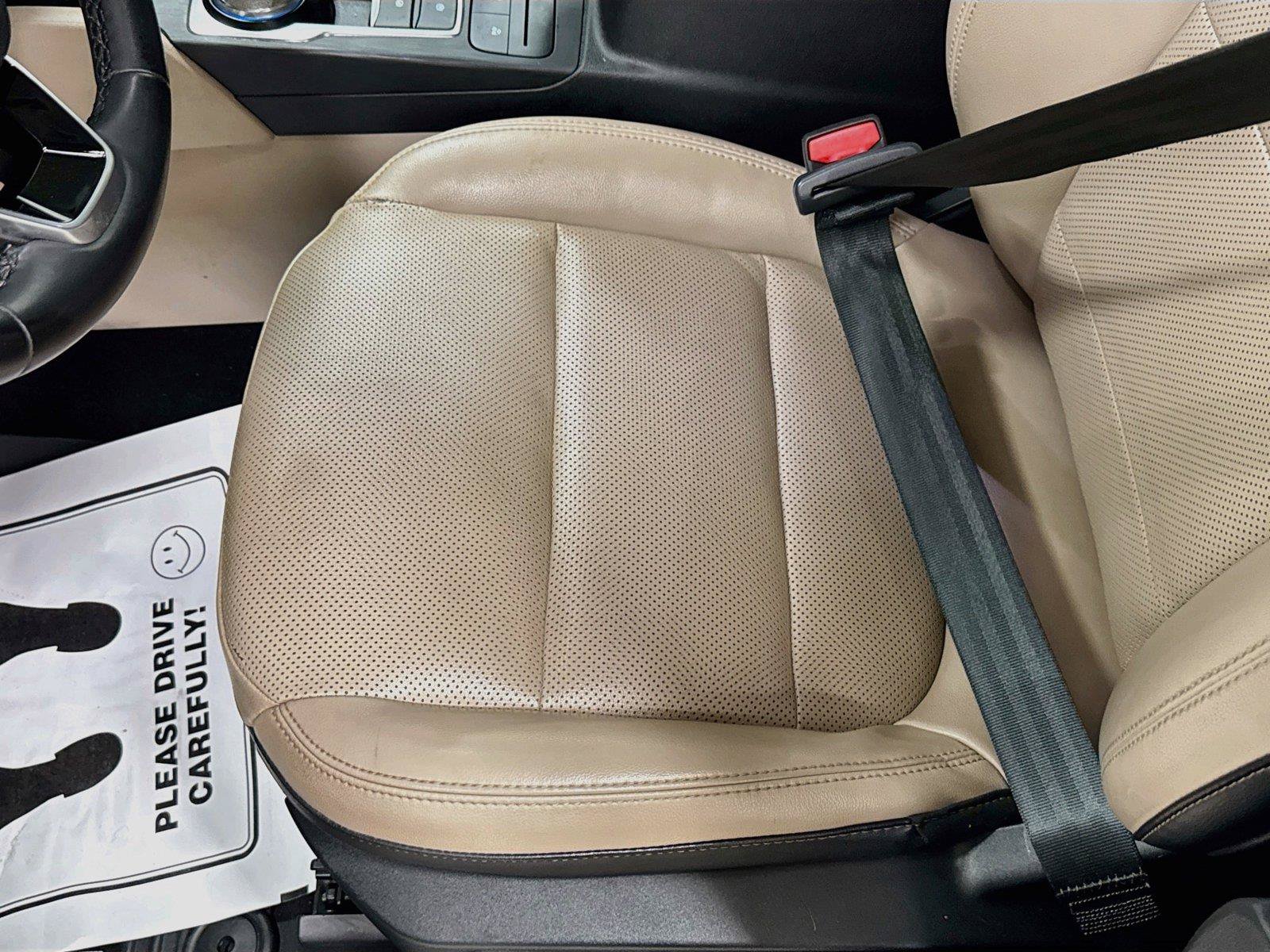 Used 2021 Ford Escape SEL w/ Technology Package FWD image 19