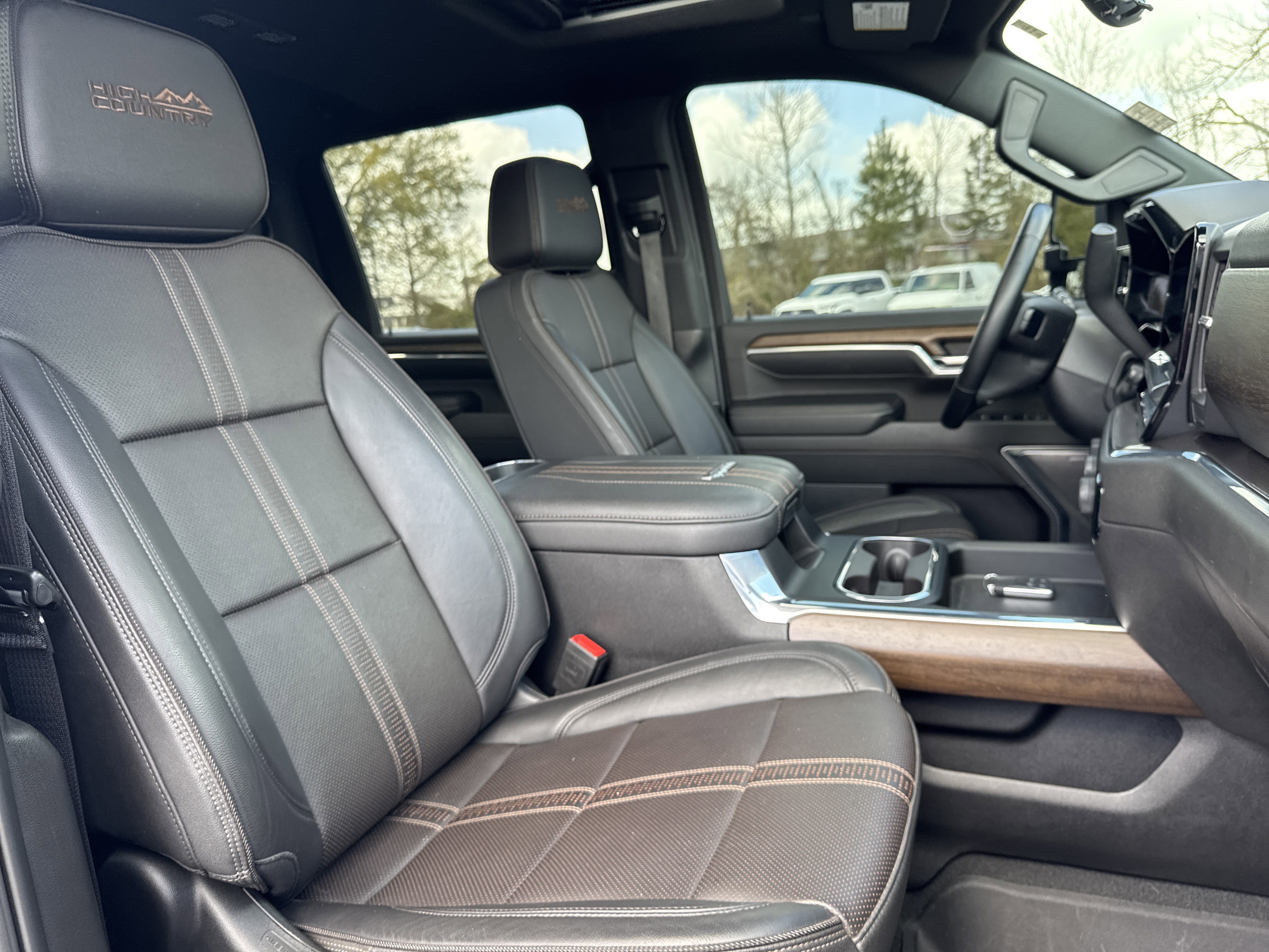 Used 2024 Chevrolet Silverado 3500 High Country w/ High Country Premium Package image 34