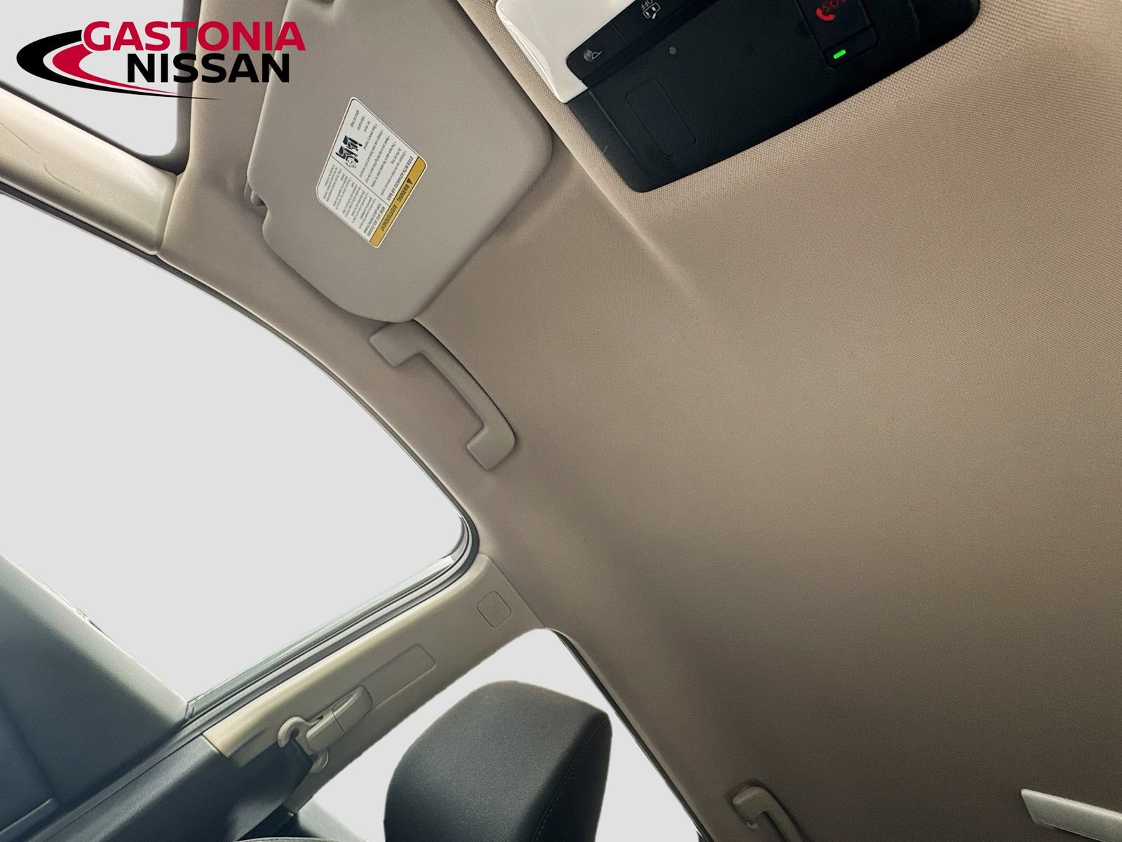Used 2026 Nissan Rogue SV FWD image 27