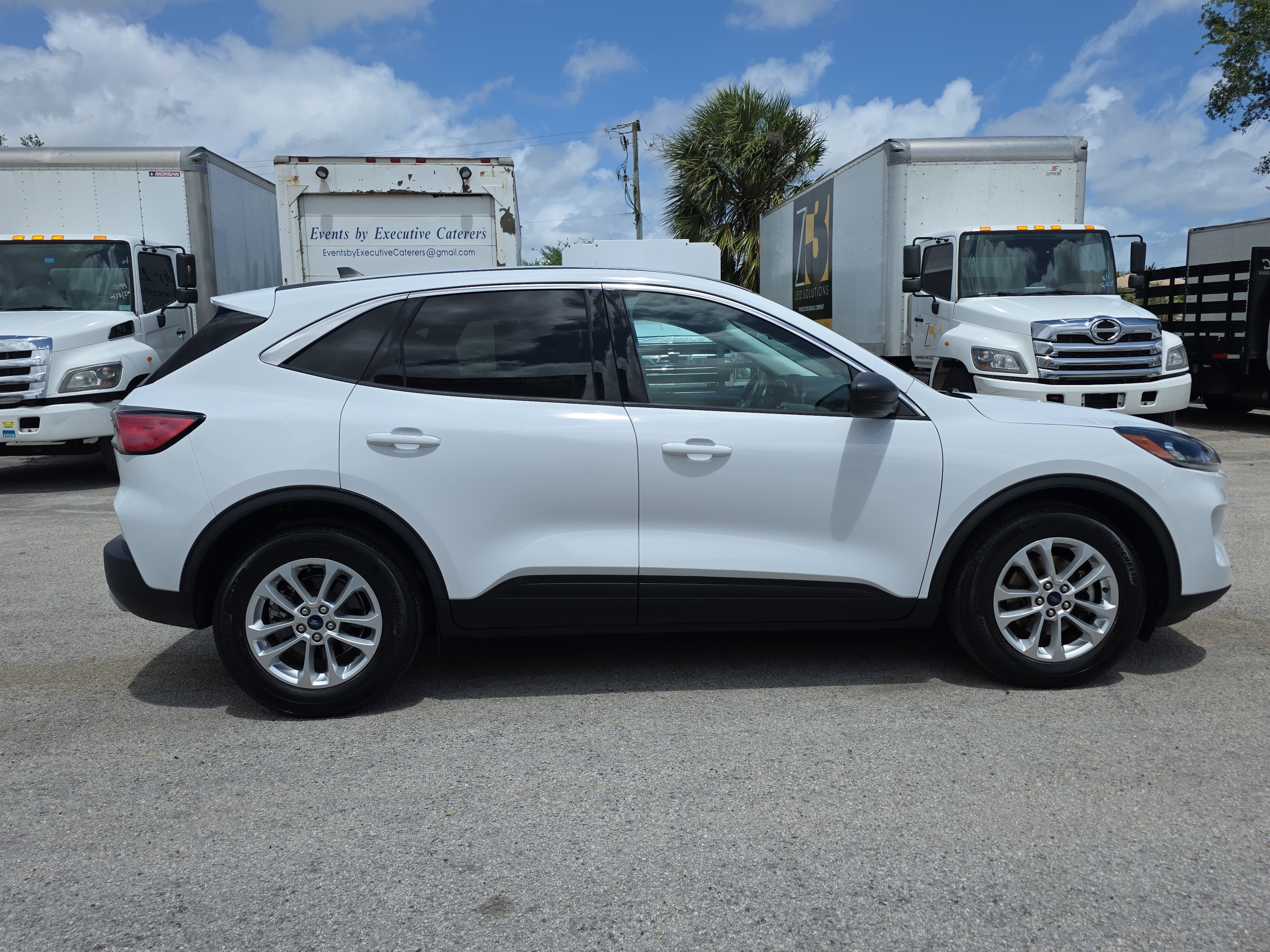 Used 2022 Ford Escape SE image 8