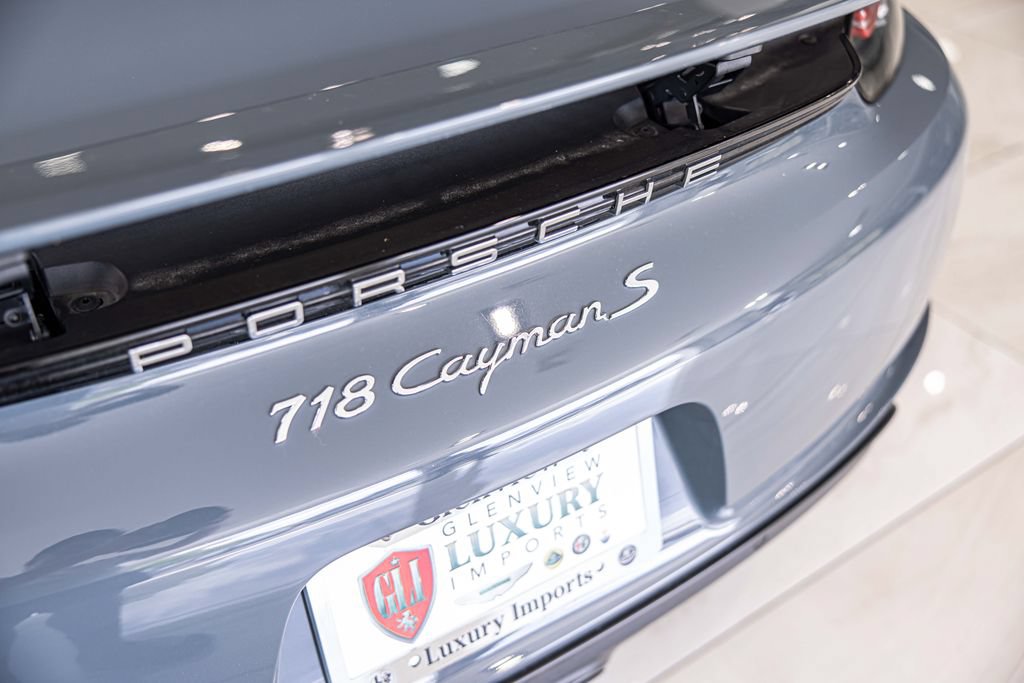 Used 2018 Porsche 718 Cayman S RWD image 16