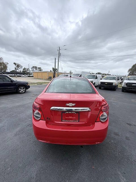 Used 2014 Chevrolet Sonic LT image 5