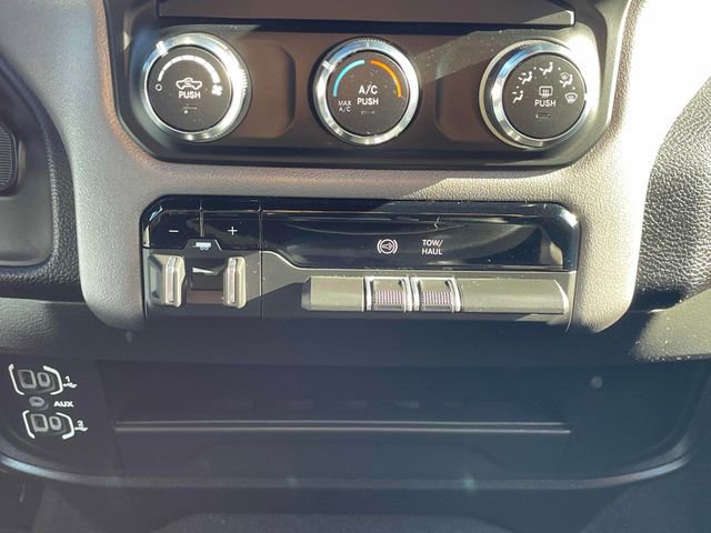 Used 2024 RAM 3500 Big Horn image 13