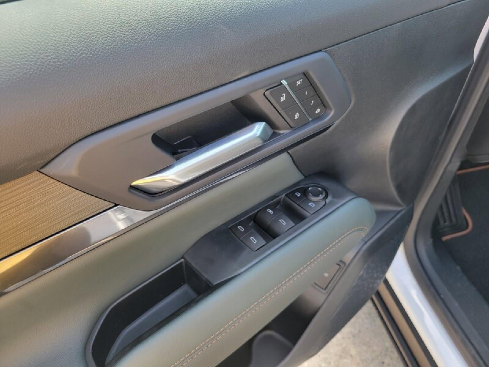 New 2026 GMC Terrain AT4 w/ Convenience Package III image 14