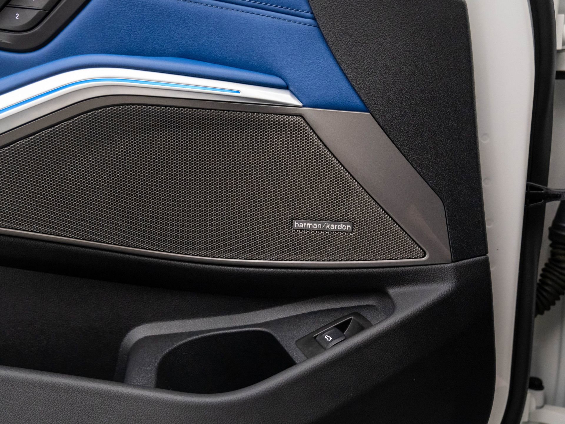 Certified 2025 BMW M3 Competition w/ Carbon Package image 19