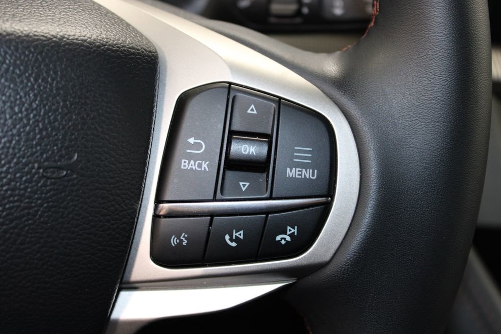 Used 2025 Ford Explorer Active image 24