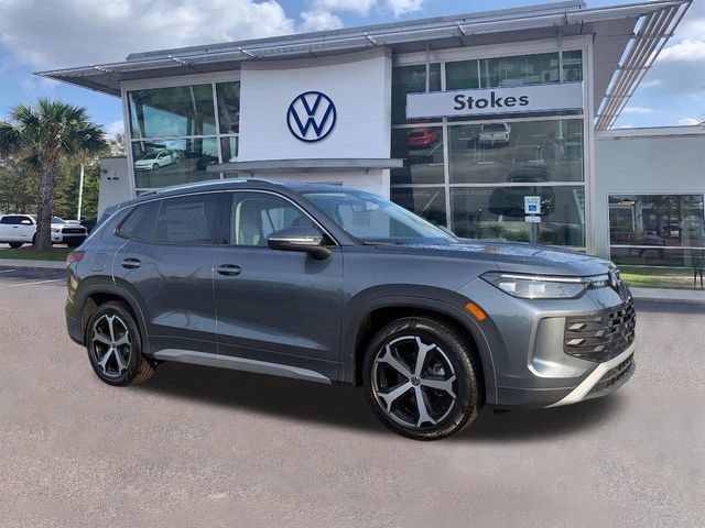 New 2026 Volkswagen Tiguan SE FWD image 2
