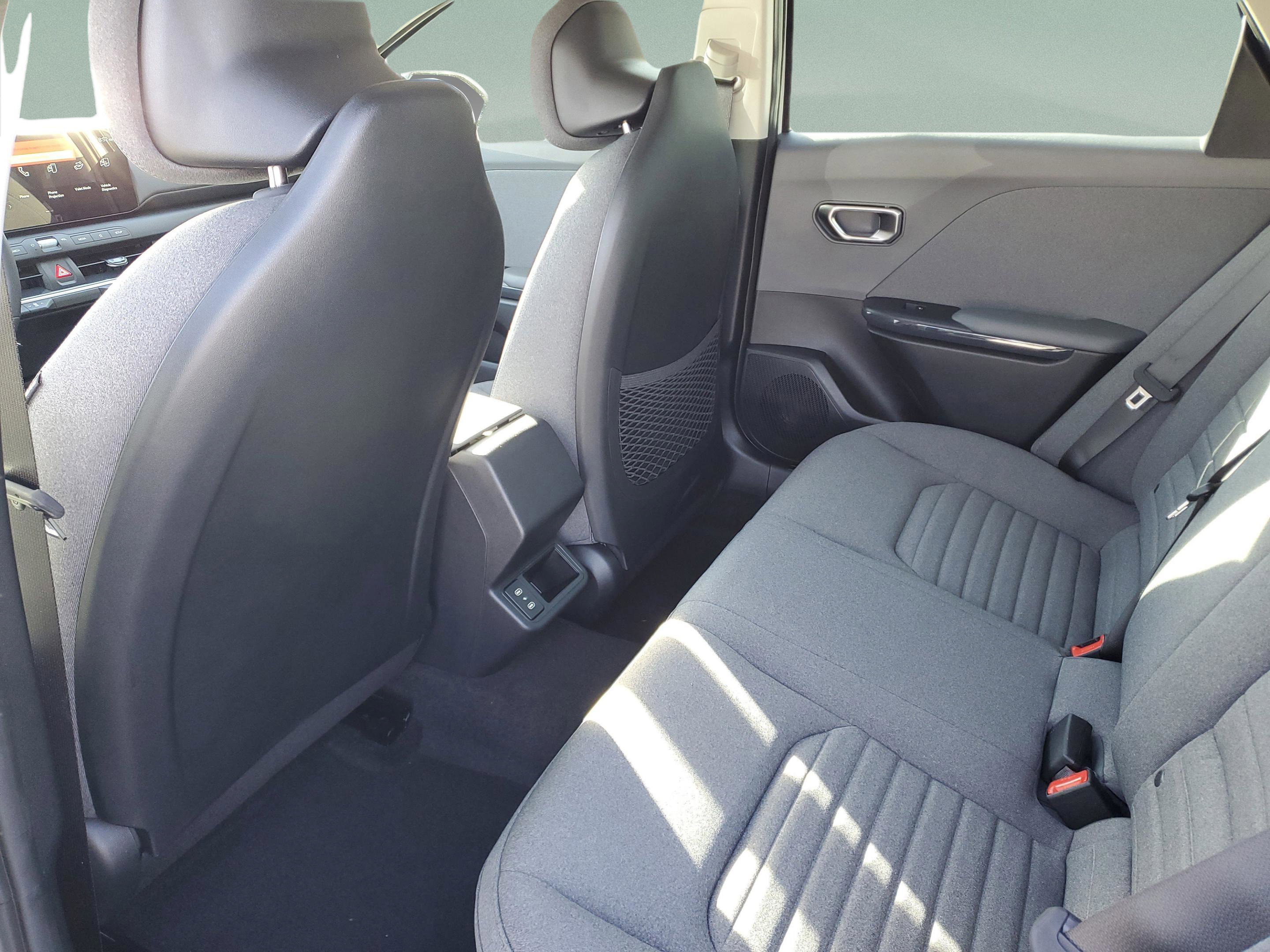 New 2025 Kia K4 EX FWD image 29