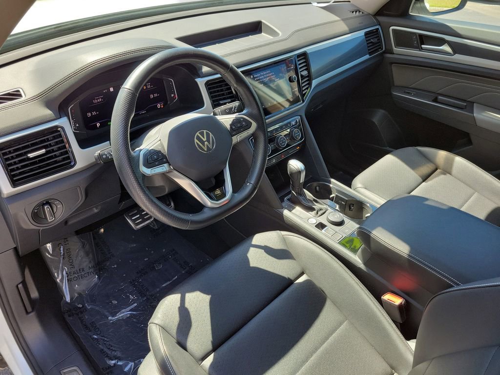 Used 2023 Volkswagen Atlas SEL R-Line image 22