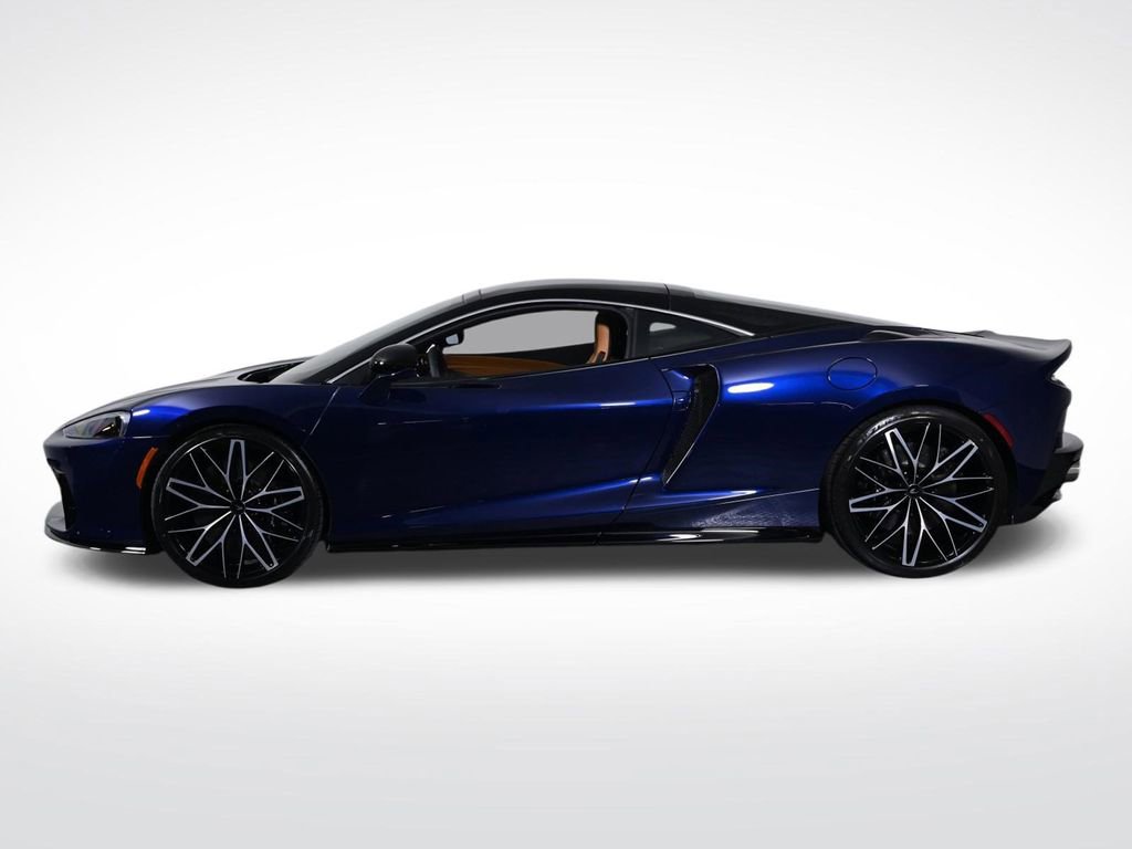 New 2026 McLaren GTS RWD image 2