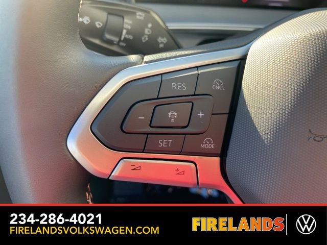 New 2025 Volkswagen Tiguan SE image 29