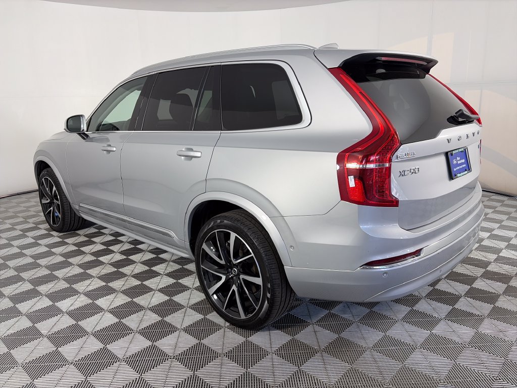 Used 2024 Volvo XC90 B5 Plus AWD/4WD image 5