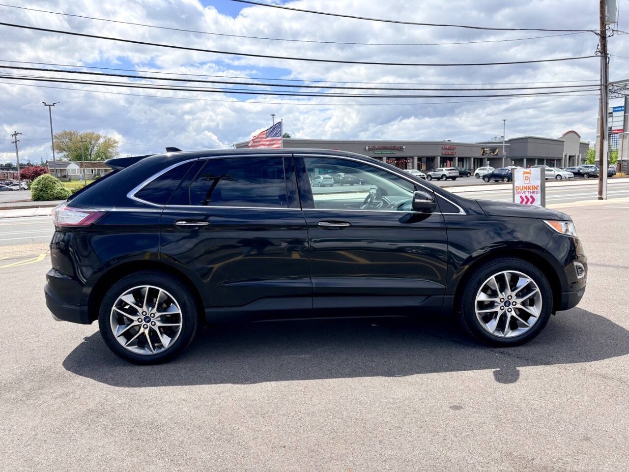 Used 2015 Ford Edge Titanium w/ Equipment Group 302A AWD/4WD image 7