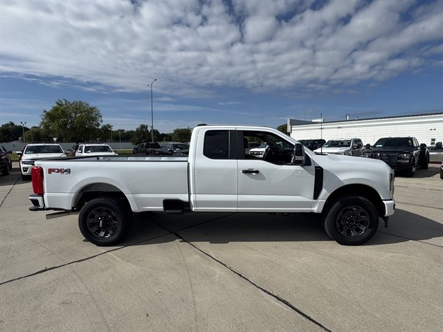 New 2026 Ford F350 XL image 2