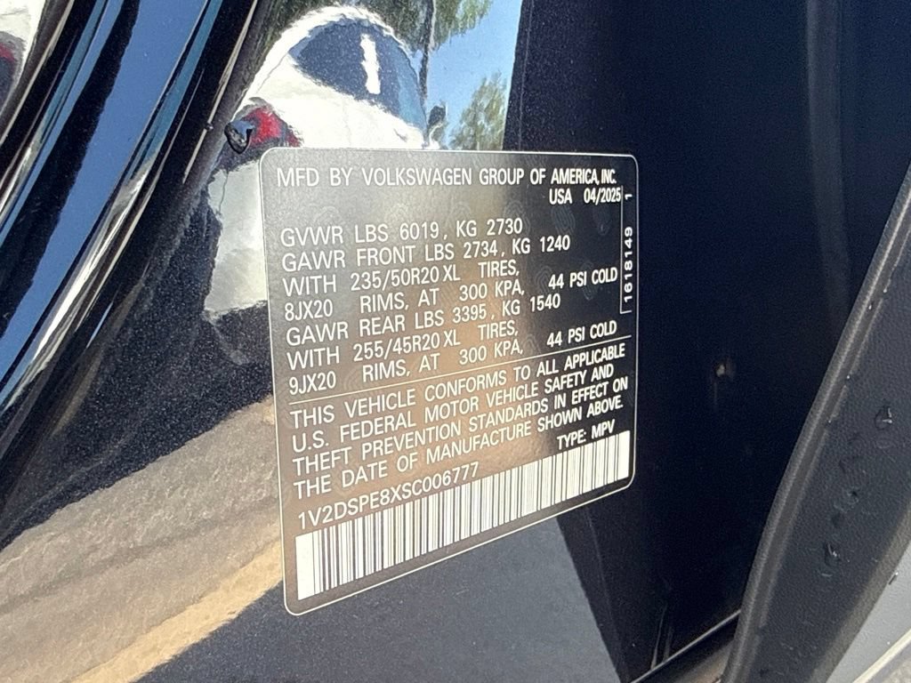Certified 2025 Volkswagen ID.4 Pro AWD/4WD image 31