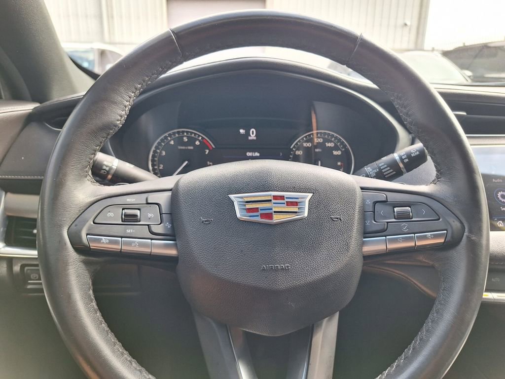Certified 2023 Cadillac XT4 Premium Luxury w/ Enhanced Visibility Package image 17
