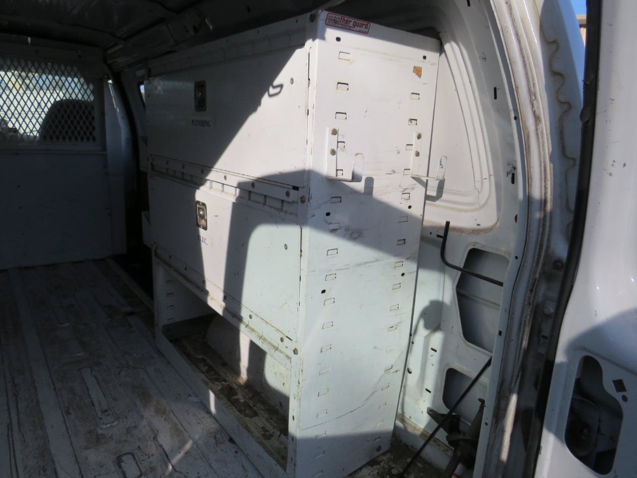 Used 2001 Ford E-150 and Econoline 150 RWD image 35