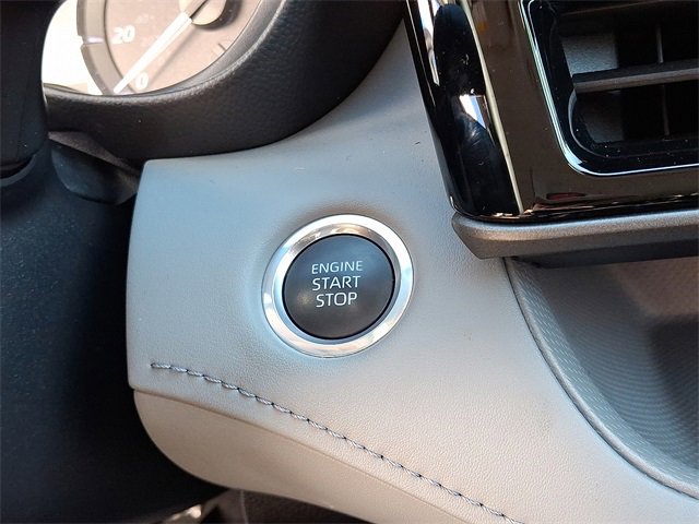 Used 2024 Toyota Highlander LE image 24