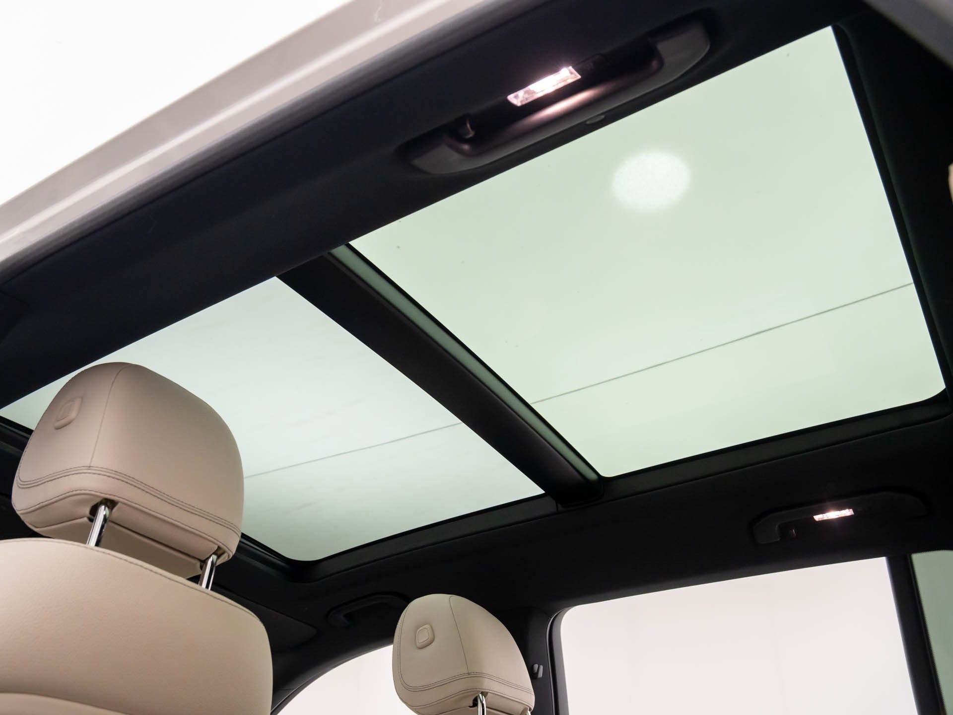 Used 2025 Mercedes-Benz GLS 450 4MATIC image 18