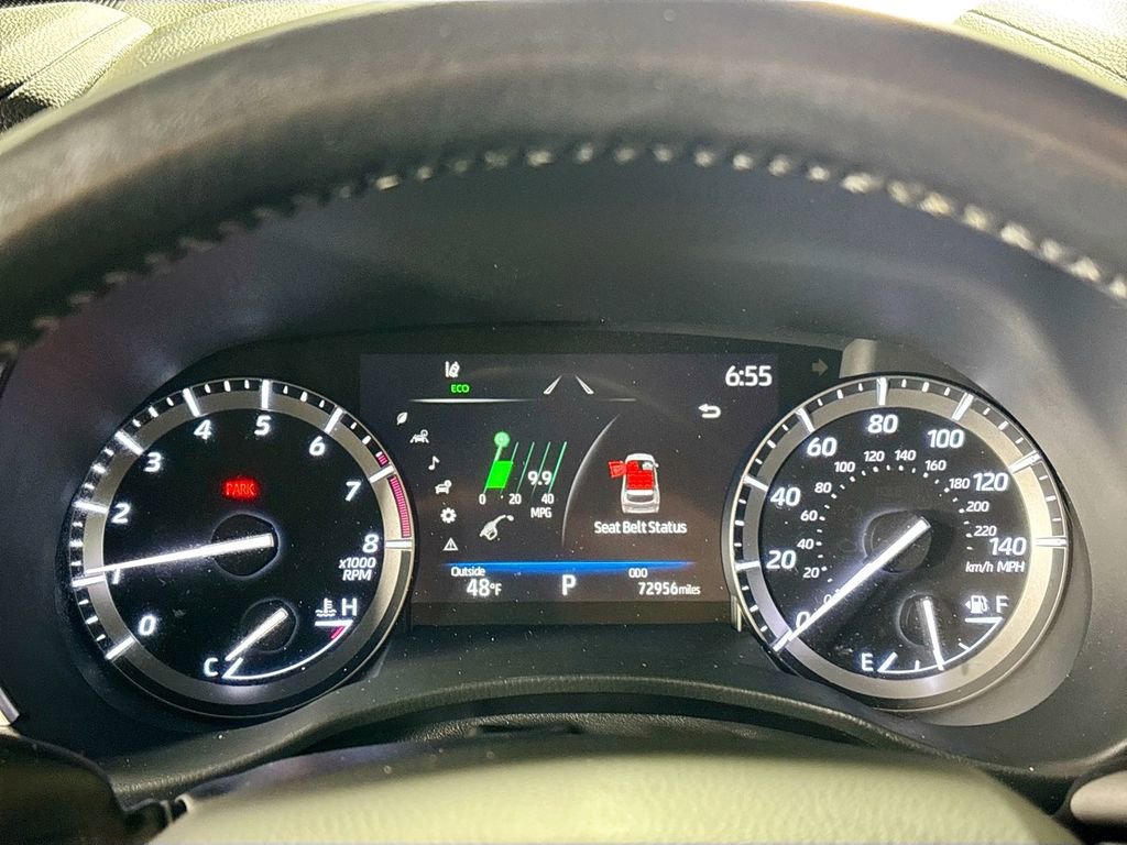 Used 2020 Toyota Highlander XLE image 14