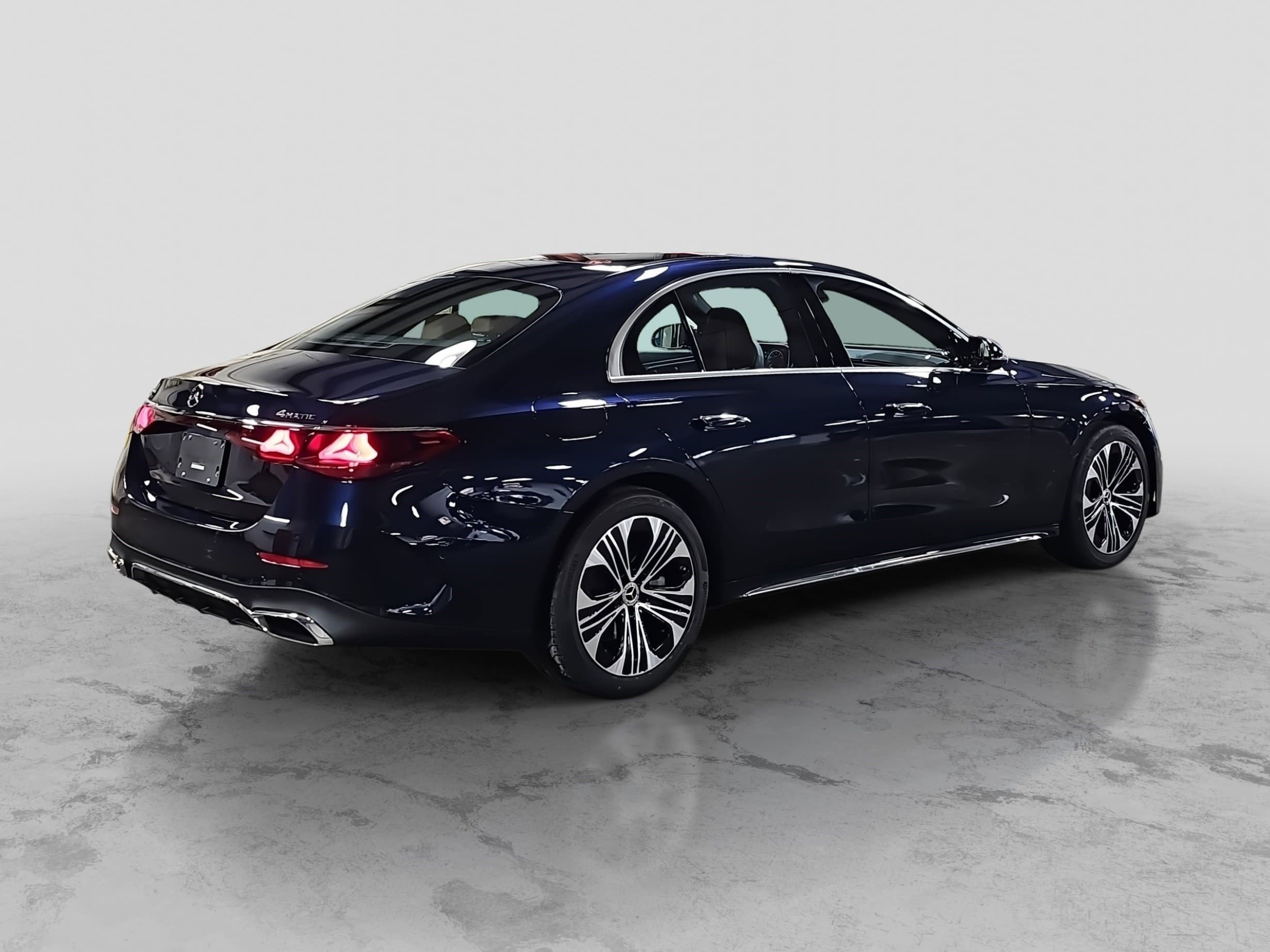New 2026 Mercedes-Benz E 350 4MATIC Sedan image 5