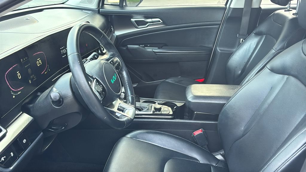 Used 2023 Kia Sportage EX image 24