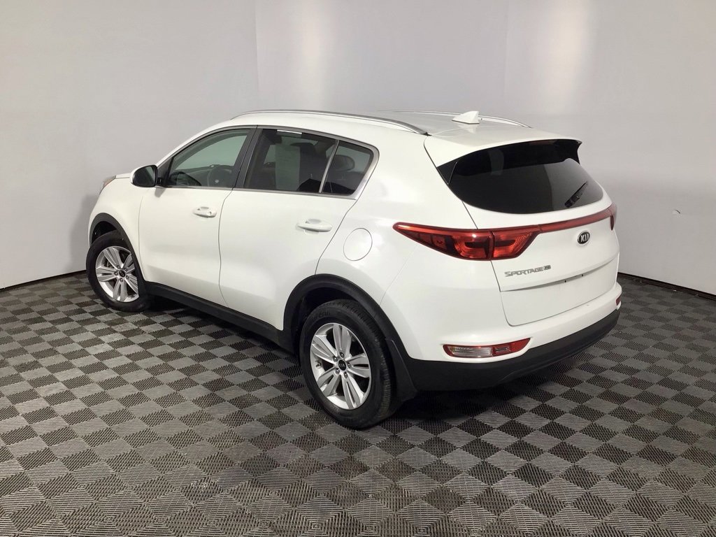 Used 2017 Kia Sportage LX w/ LX Popular Package image 8
