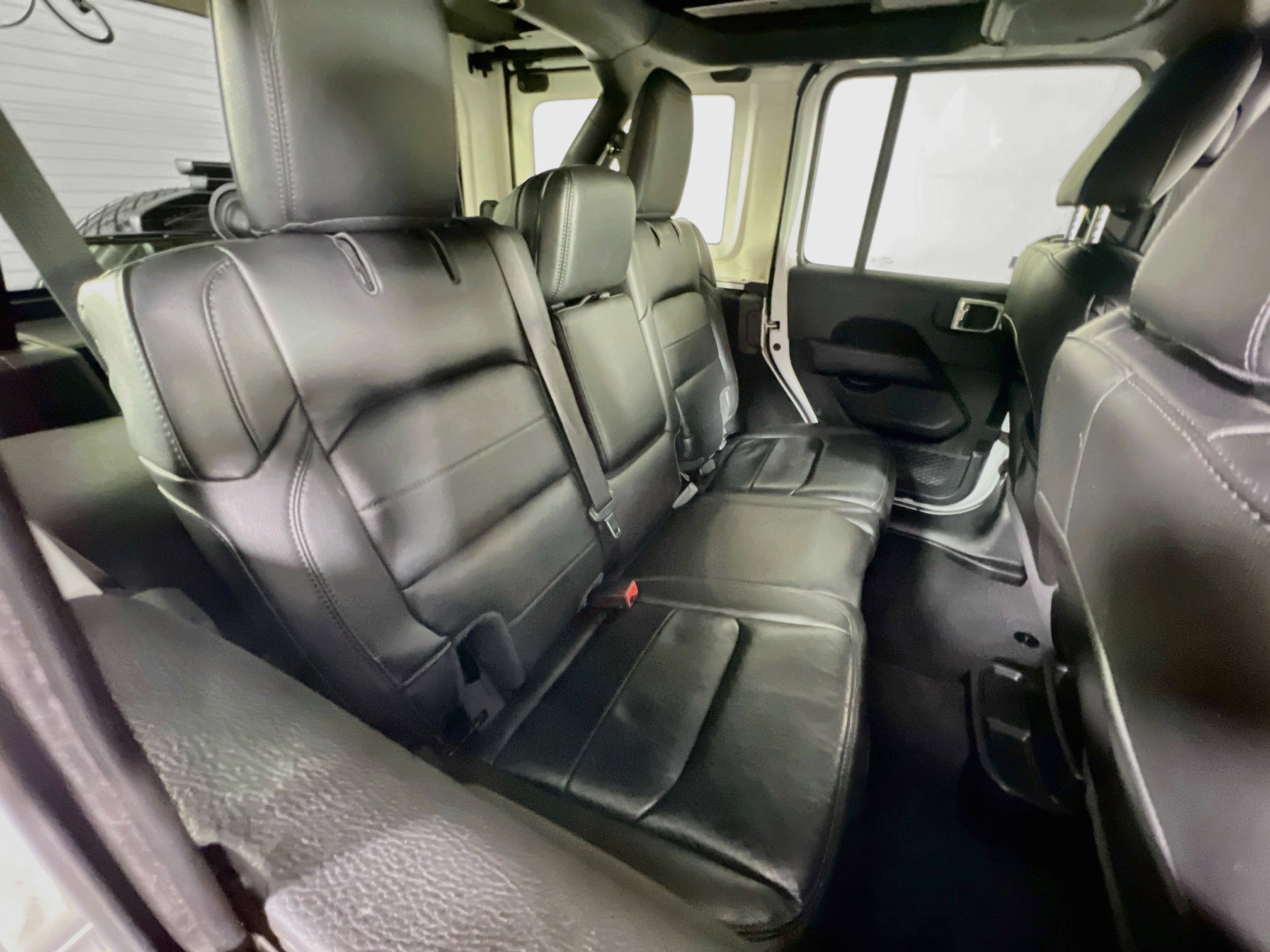 Used 2021 Jeep Wrangler Unlimited Sahara AWD/4WD image 25