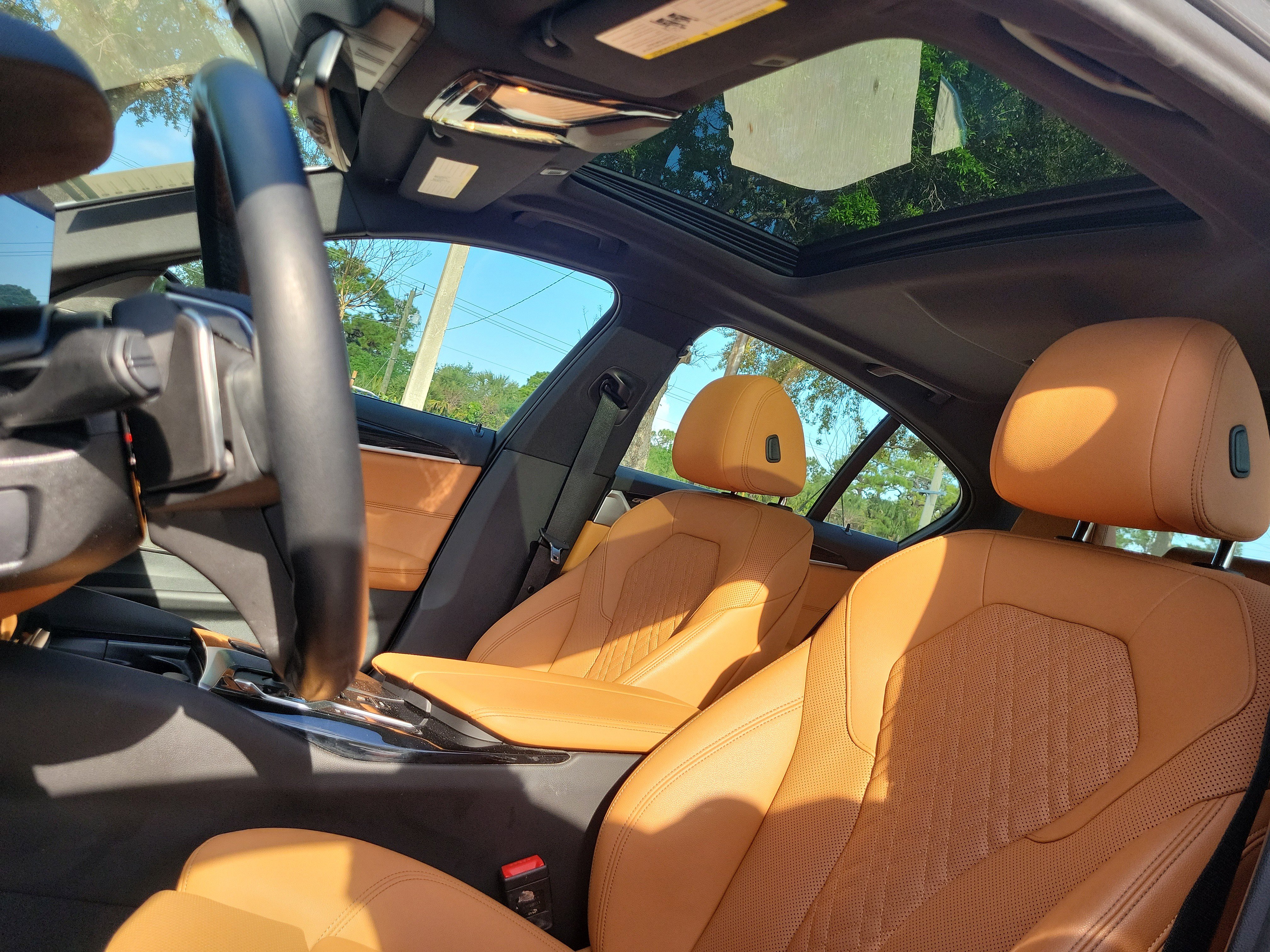 Certified 2023 BMW 530e w/ Premium Package image 22