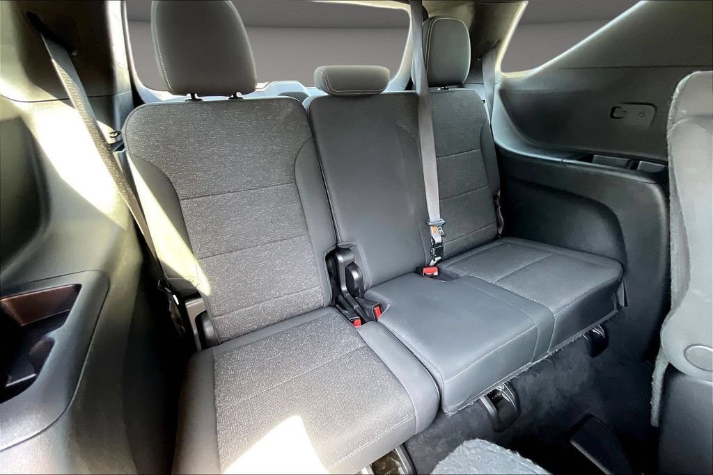 Used 2024 Chevrolet Traverse LT AWD/4WD image 29