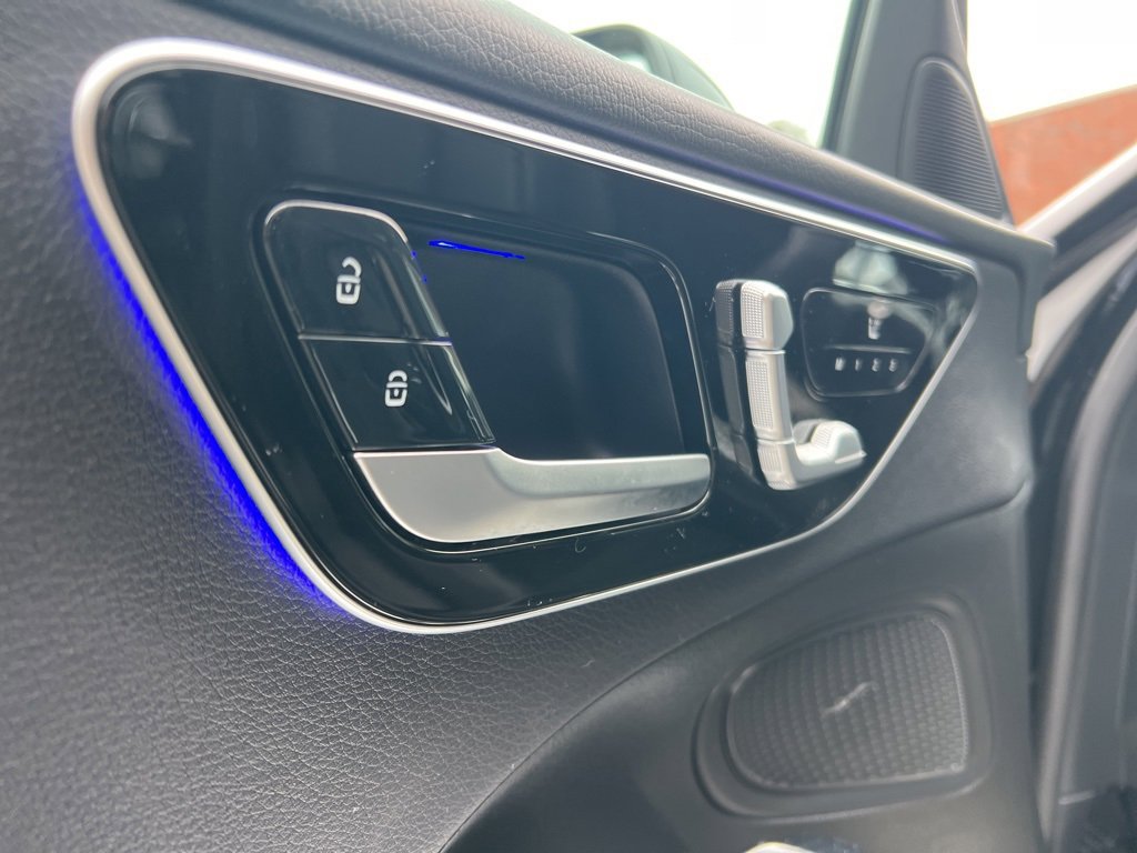 Used 2023 Mercedes-Benz C 300 4MATIC Sedan image 13