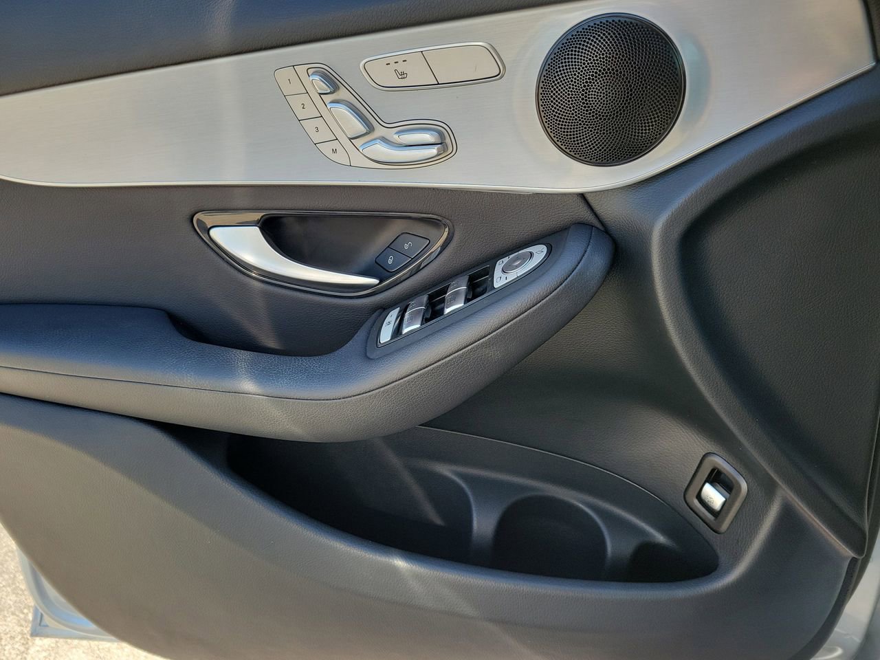 Certified 2022 Mercedes-Benz GLC 300 image 23