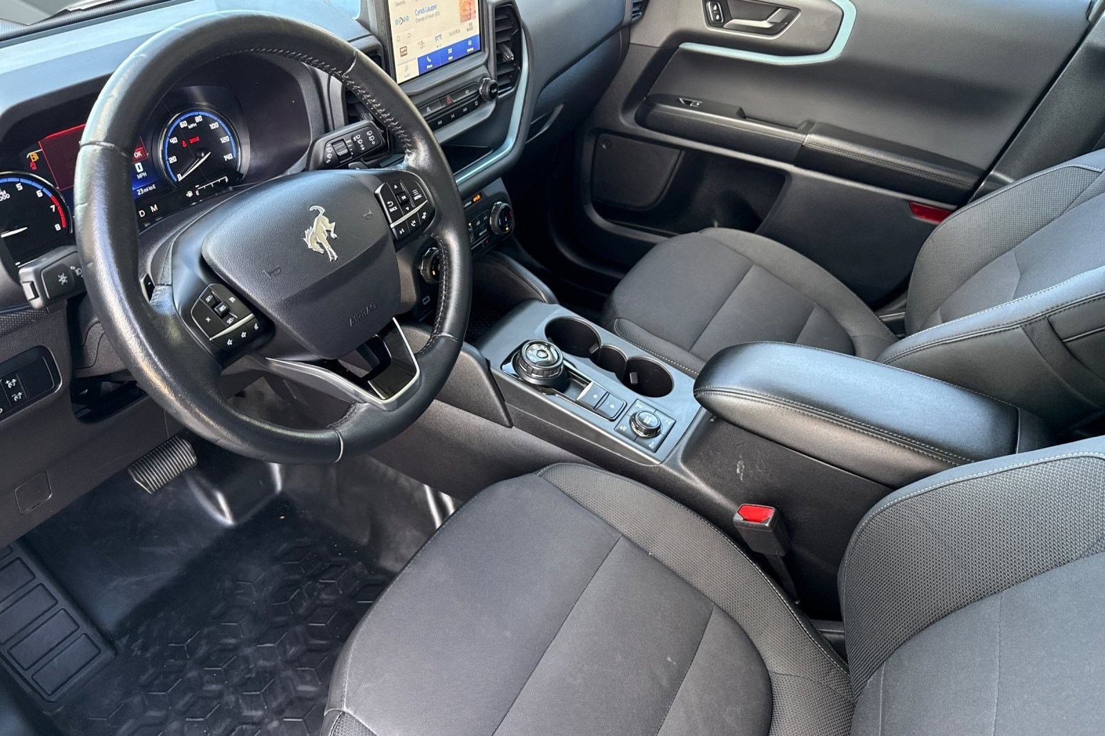 Used 2023 Ford Bronco Sport Badlands image 4