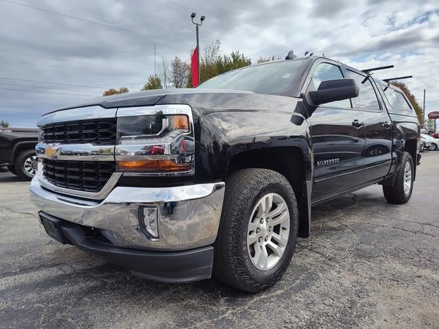 Used 2018 Chevrolet Silverado 1500 LT w/ All Star Edition AWD/4WD image 3