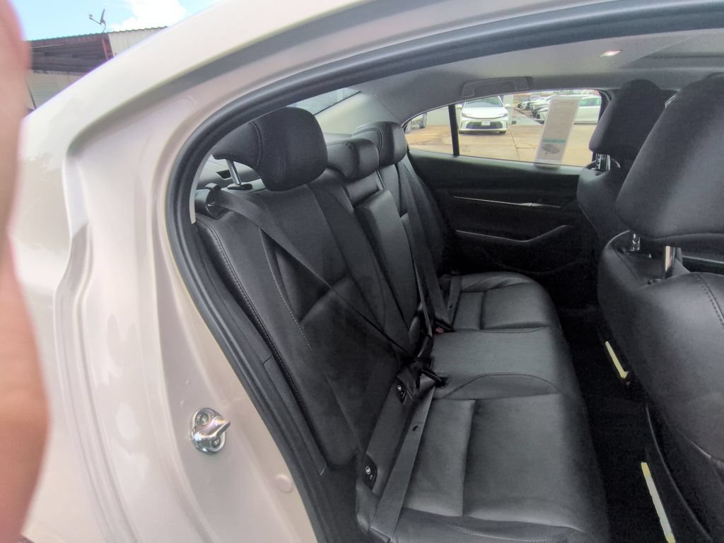Used 2025 MAZDA MAZDA3 s FWD image 29