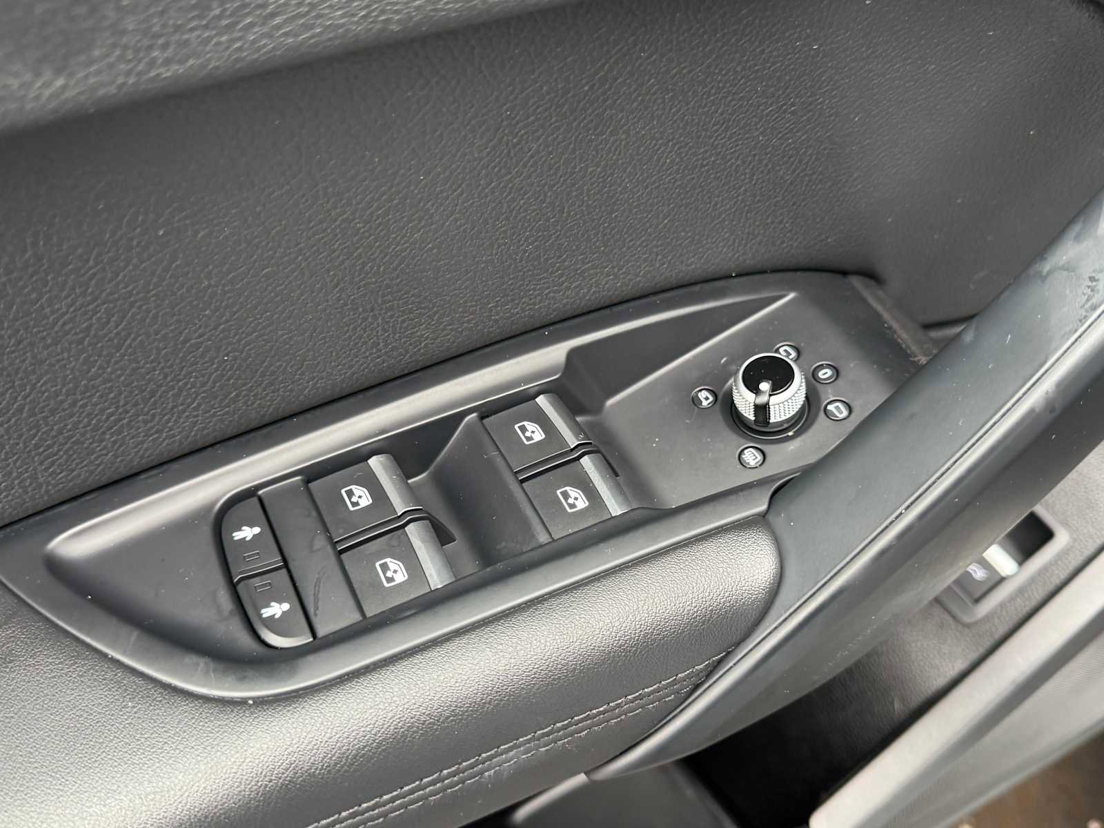 Used 2019 Audi Q5 2.0T Premium Plus w/ Premium Plus Package image 13