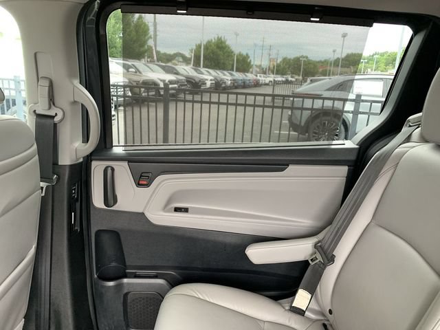 Used 2023 Honda Odyssey Touring image 10