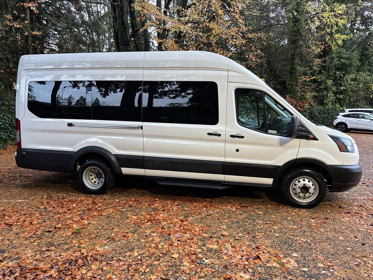 Used 2019 Ford Transit 350 XL image 4