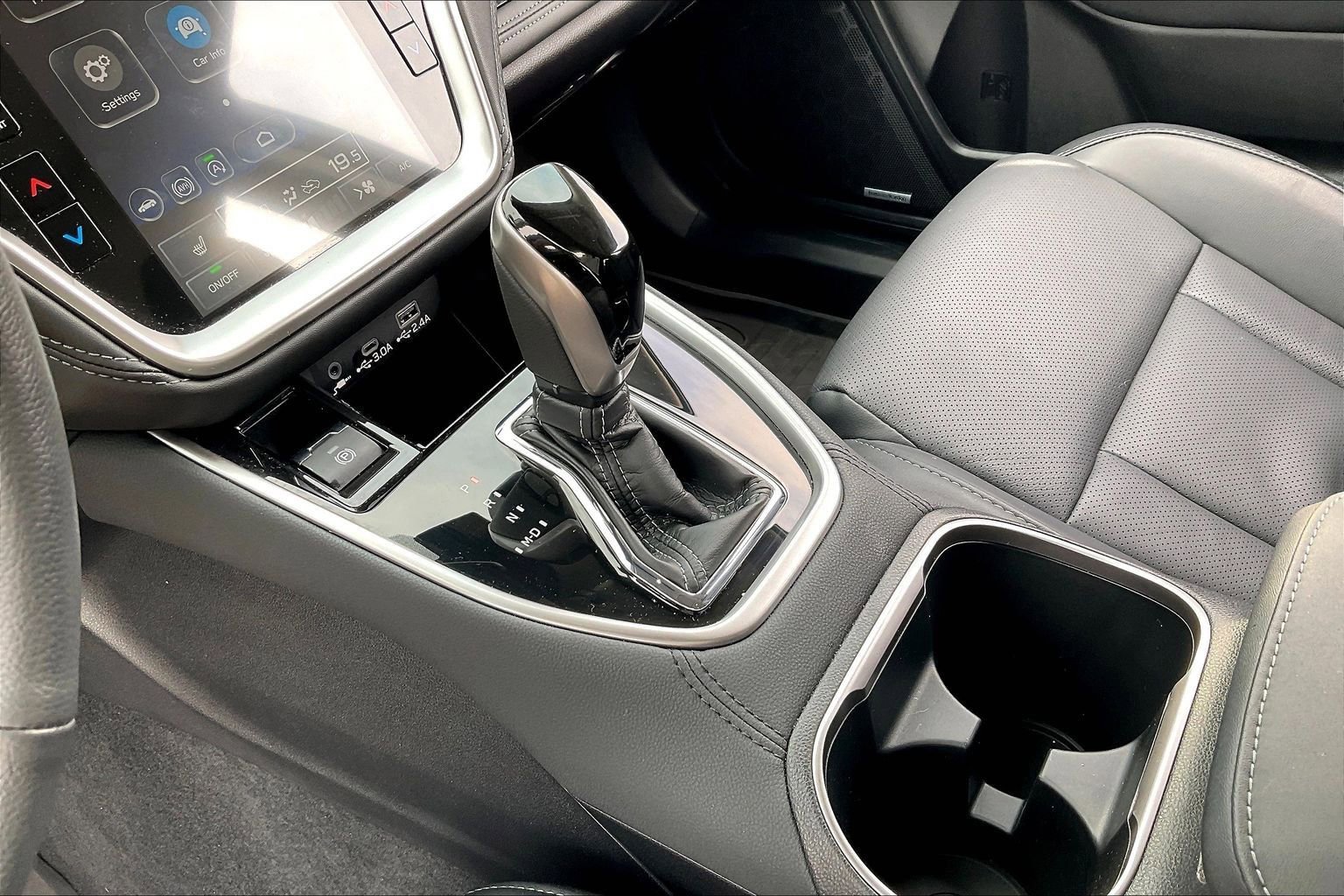 Certified 2025 Subaru Outback Limited AWD/4WD image 13