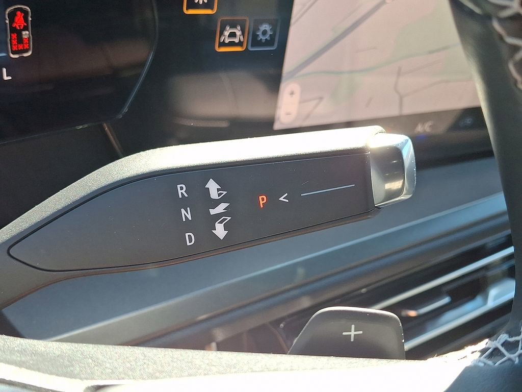 Used 2026 Chevrolet Traverse LT w/ Driver Confidence Package image 14