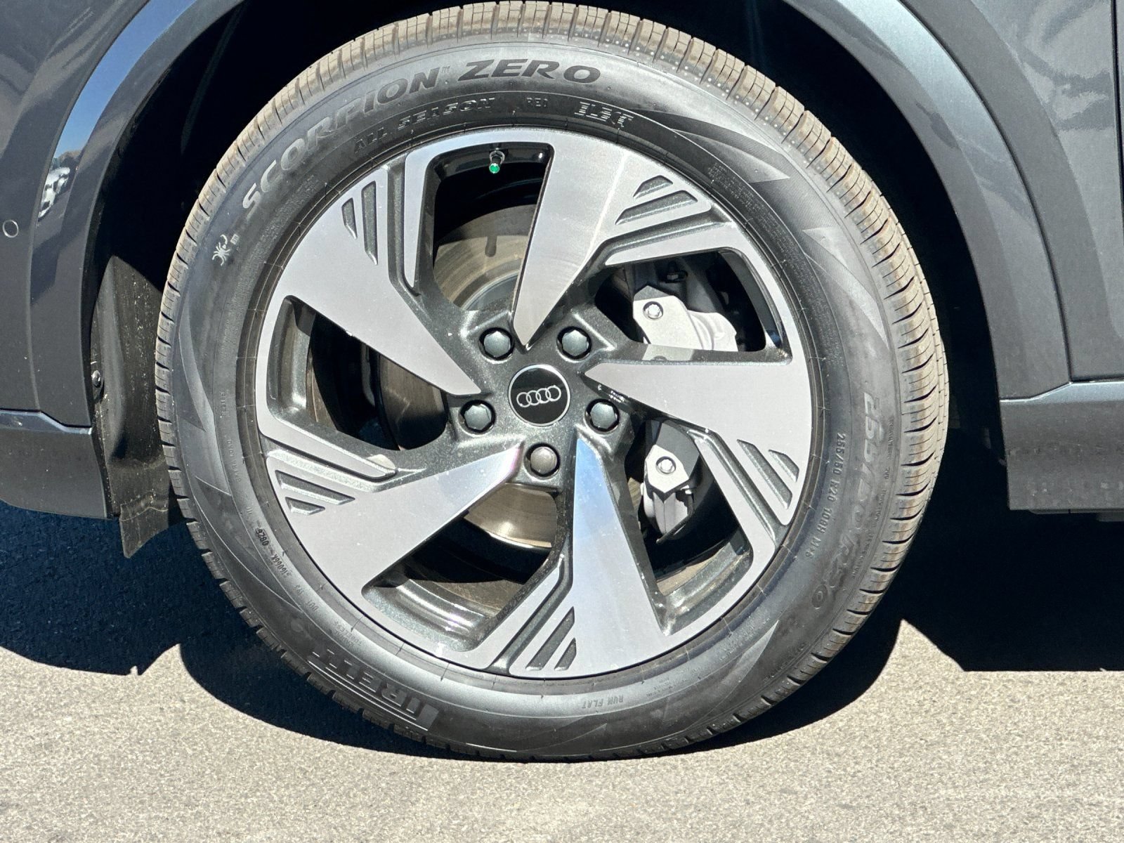 New 2027 Audi Q6 e-tron Premium AWD/4WD image 23
