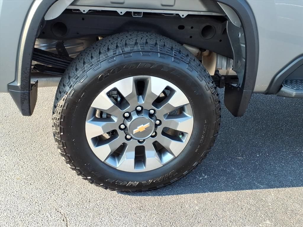 Used 2025 Chevrolet Silverado 2500 Custom w/ Custom Convenience Package AWD/4WD image 21