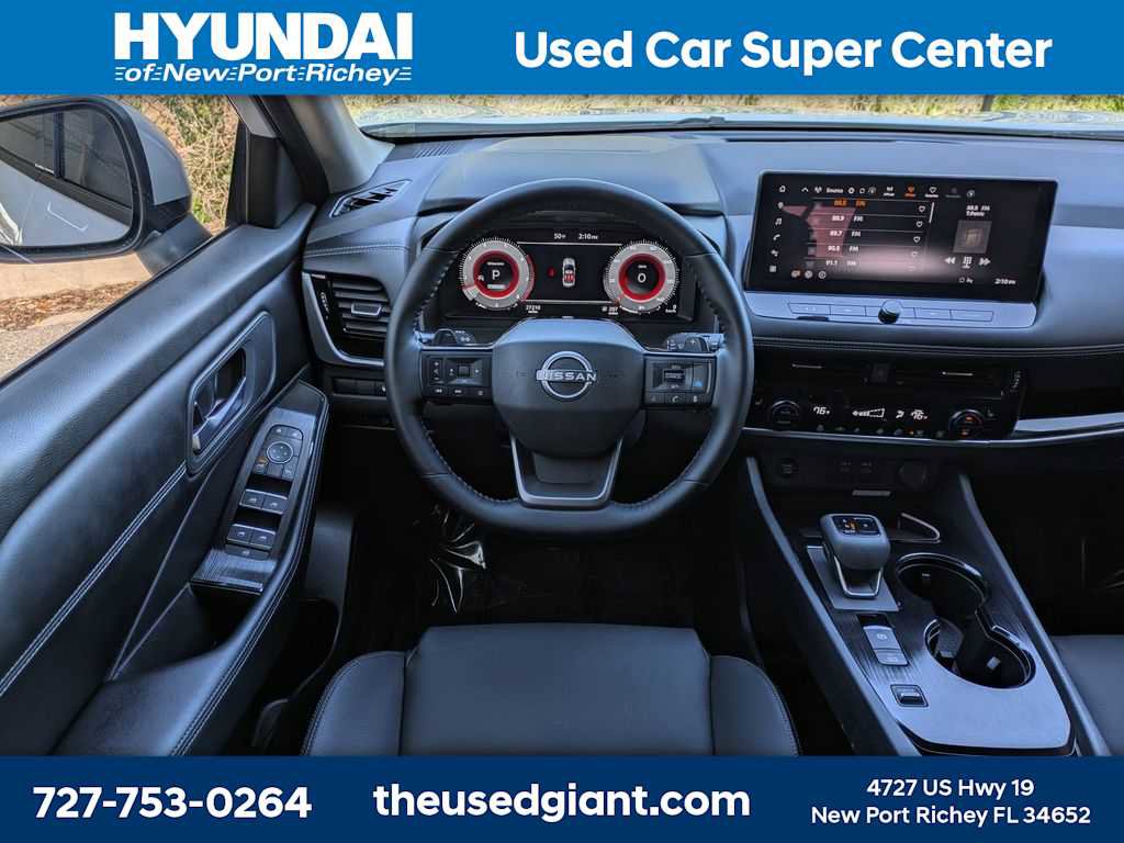 Used 2025 Nissan Rogue SL image 20