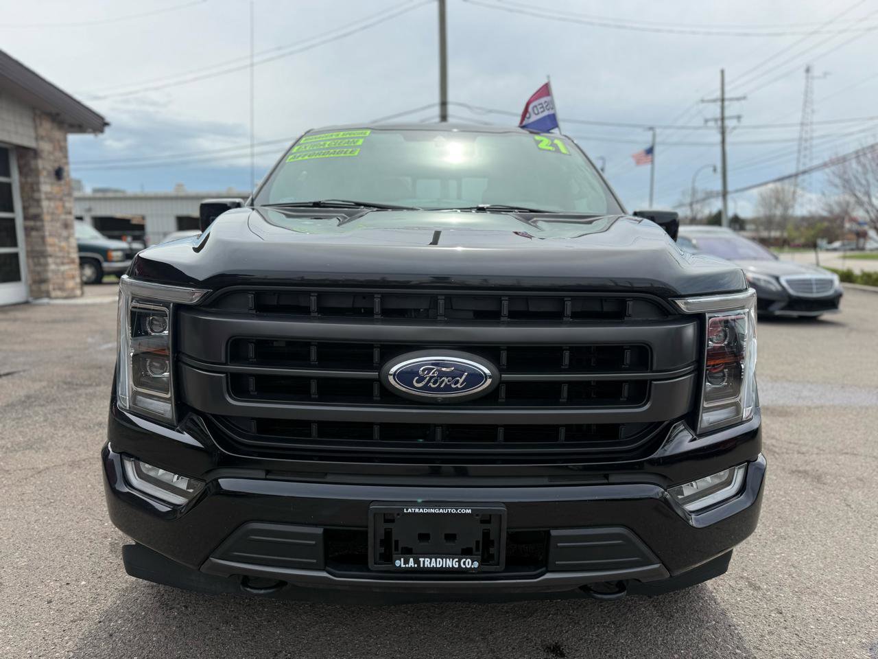 Used 2021 Ford F150 Lariat w/ Equipment Group 502A High AWD/4WD image 2